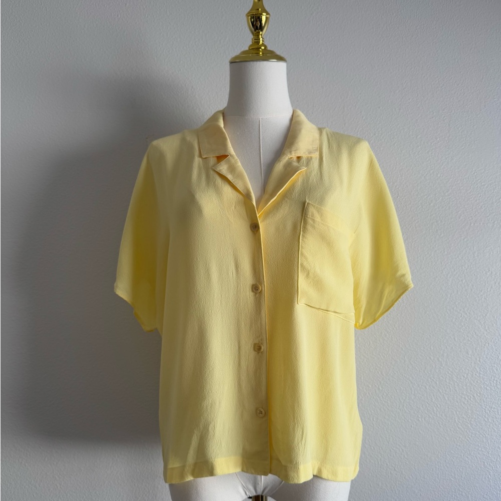Wilfred Free Yellow Short Sleeve Button Down Blouse Size Medium